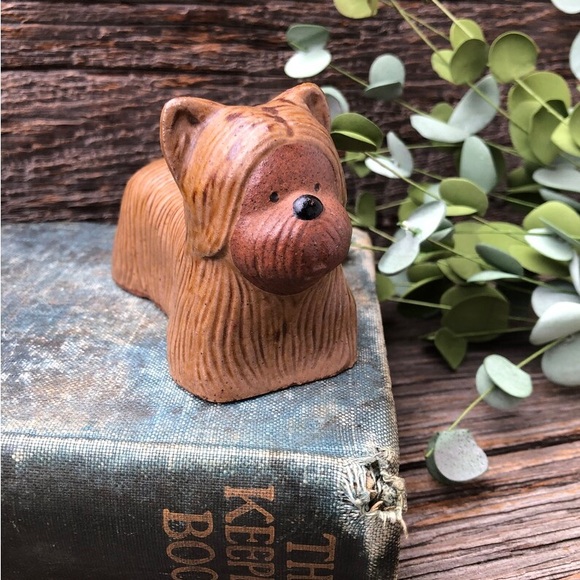 Cute Vintage Dog Figurine ceramic Maltese or Silky Terrier Vtg clay Terracotta🤎 - Picture 2 of 11
